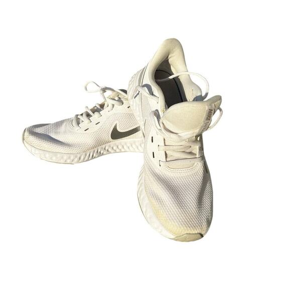 Nike Revolution 5, running sneakers, women's size 8.5 - Picture 2 of 6
